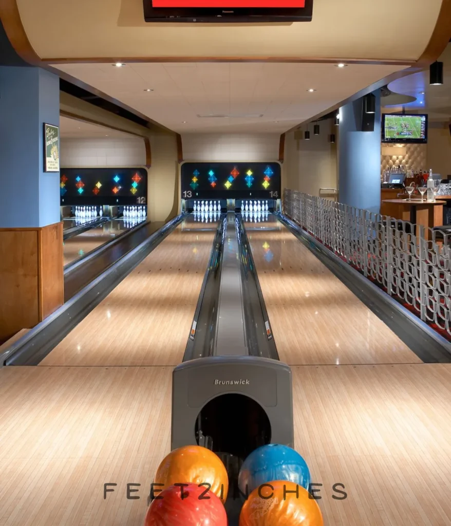 bowling-lanes-100-feet