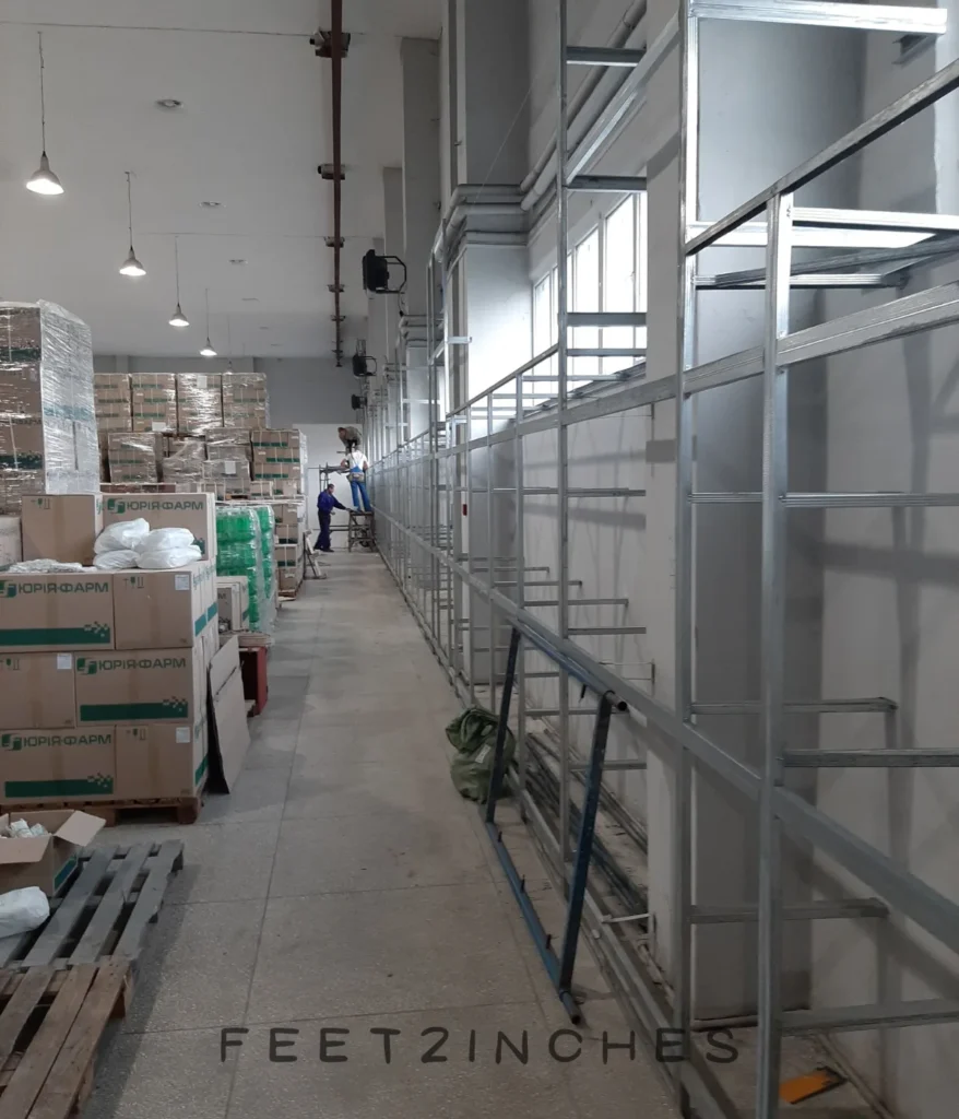warehouse-room-80-feet